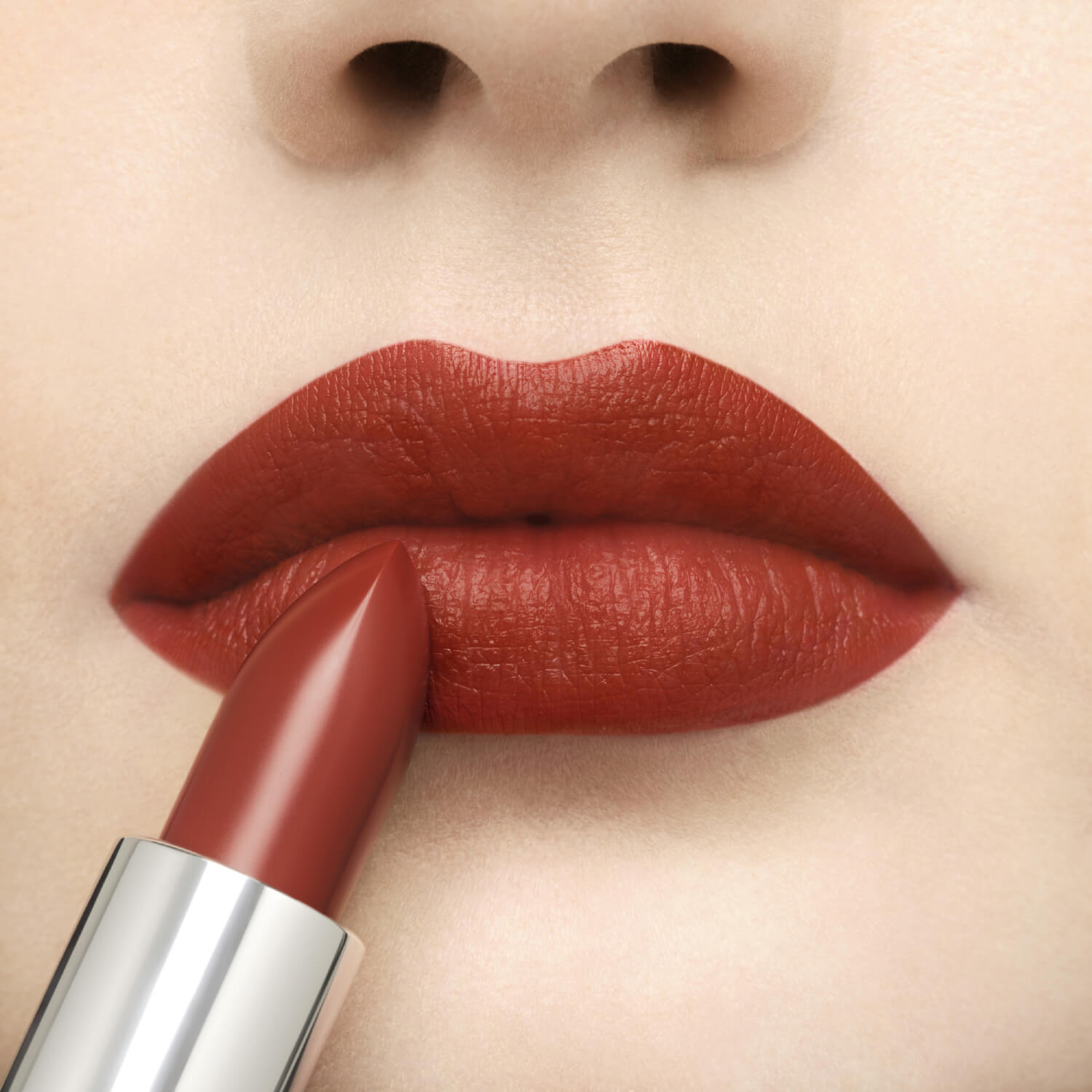 LE ROUGE INTERDIT INTENSE SILK REFIL (RECARGA DE LABIAL SEMI-MATE)